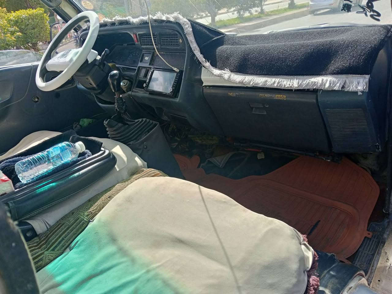 السلام عليكم هايسه 14راكب رقم بغداد تحويل مكينه بريجو كيرحداديه شرط شواصي سليمه غرفه جديده مطلوبه غرامات هيئه مليون وربع سنويه تفاصيل الاصليه يم الهيئه الغرامات نتفق عليهن للبيع اومروس السعر 35بيه مجال مكاني كربلاء ***********موديل 1994
