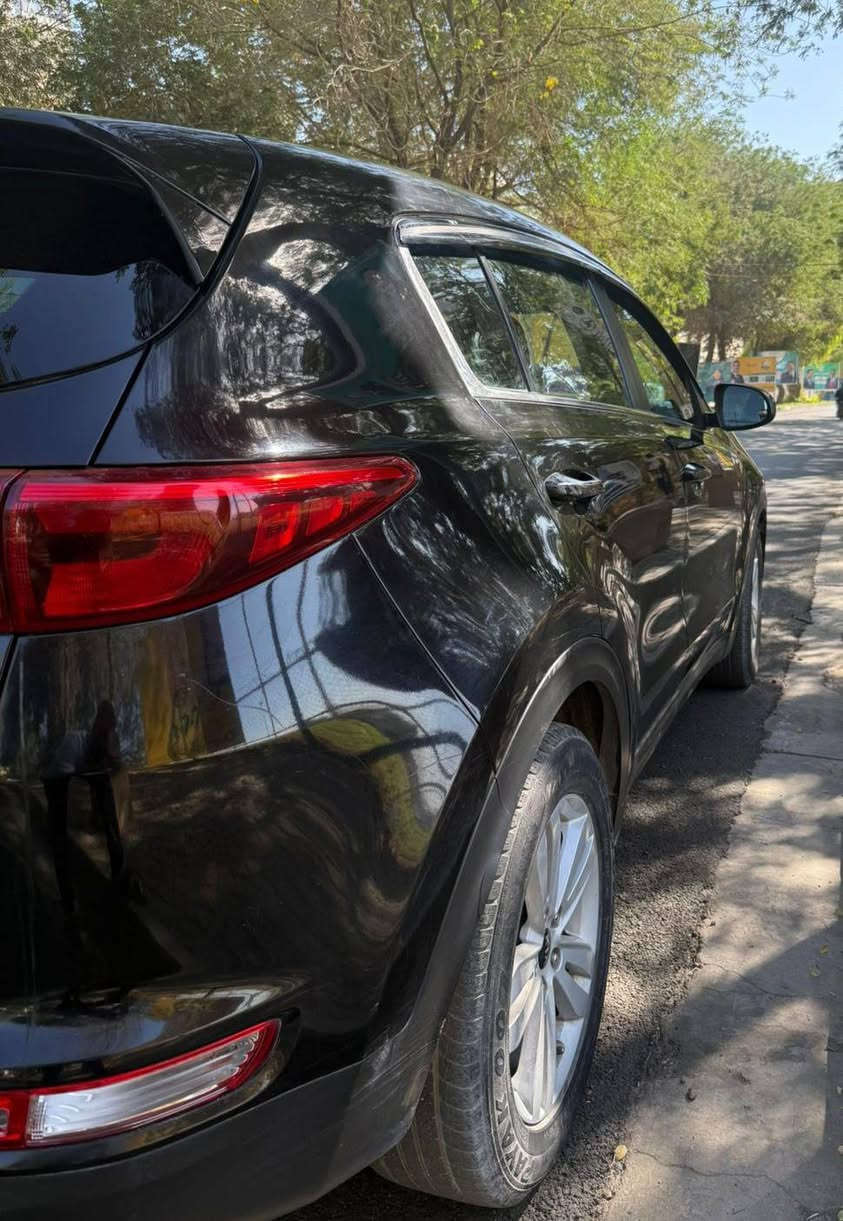 سبورتج.  رقم اربيل   موديل ٢٠١٧ مكينه ٢٤٠٠ جي دي اي مواصفات امريكيه ماشيه ٨٨ ميل حادثه جاملغ امامي مكاني الكراده  السعر ١٤٥   للاستفسار  الاتصال ***********
