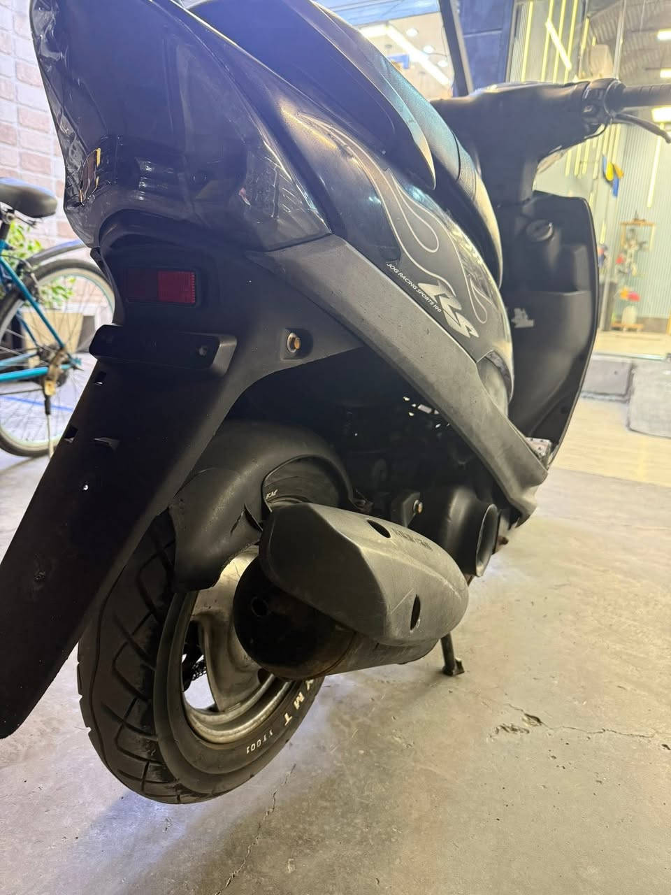 ماكس عدله 2007 للبيع دراجه مكفوله من الفتح مكفوله من النضوح والتبخير دراجه خير من الله ناشفه ملحه مثل مموضح بالصور كفرات بلادي دواخل ملح بلادي سلف بلادي صدر بلادي دبل خلفي بلادي كهربائيات كله شغاله اشاير سطبلايت خلفي بكلايت امامي شغال وكله بلادي دراجه نكره سلف مابيه اي نقص صالنصه بلادي كلشي عالحاله البلاد 
ملاحضه : بيه كلج امامي رياضي مال رمبه مال تايوان وابو المصلحه يعرف سعره بيش ويعرفه 
مكان الدراجه بغداد العامريه السعر خاص *********** للاتصال واتساب متوفر
