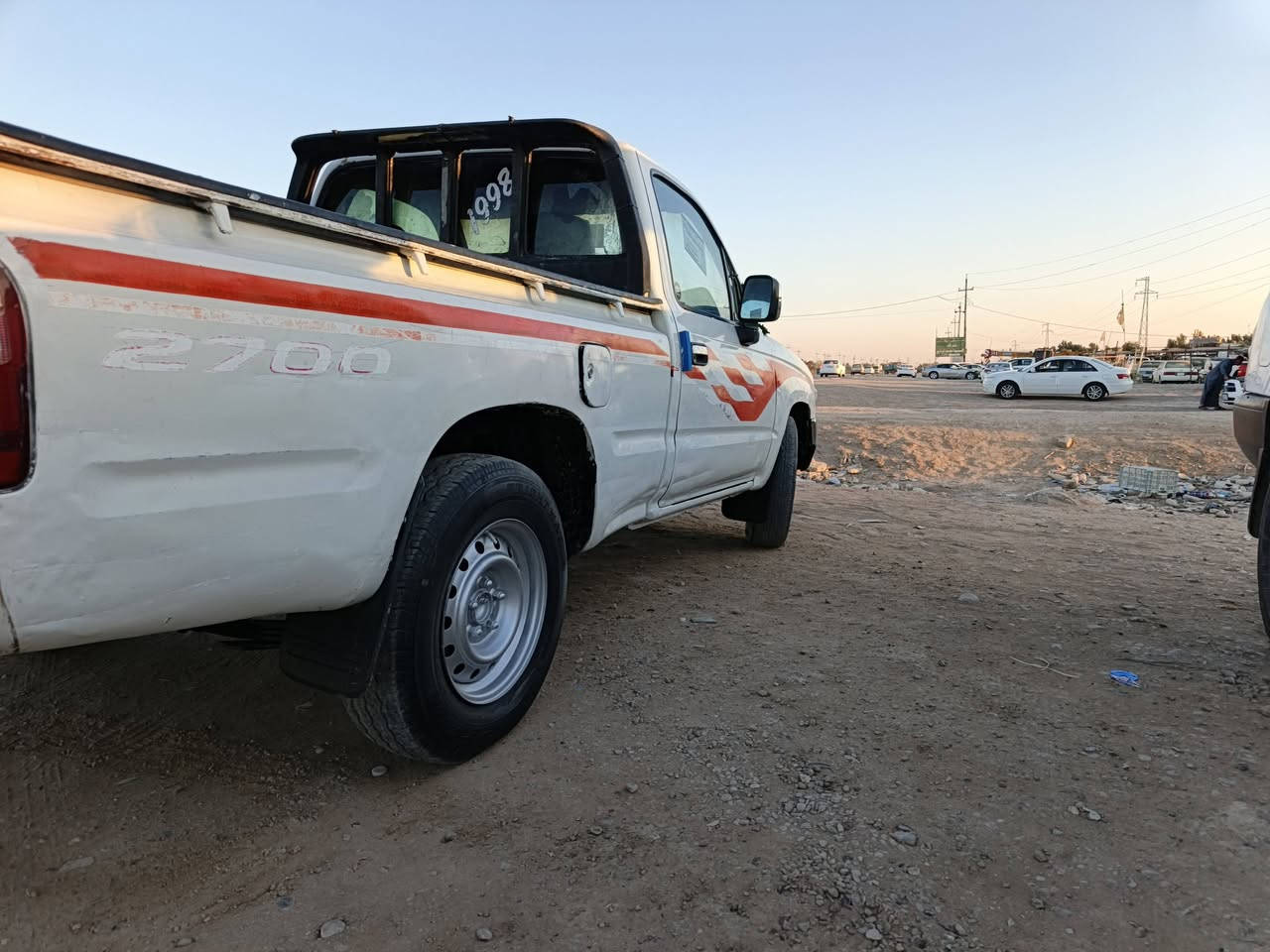 السلام عليكم للبيع بيكم موديل 98مكفوله مشروع وطني سنويه ما نافذه العنوان ذي قار الرفاعي اسعر73وبيهامجال***********
