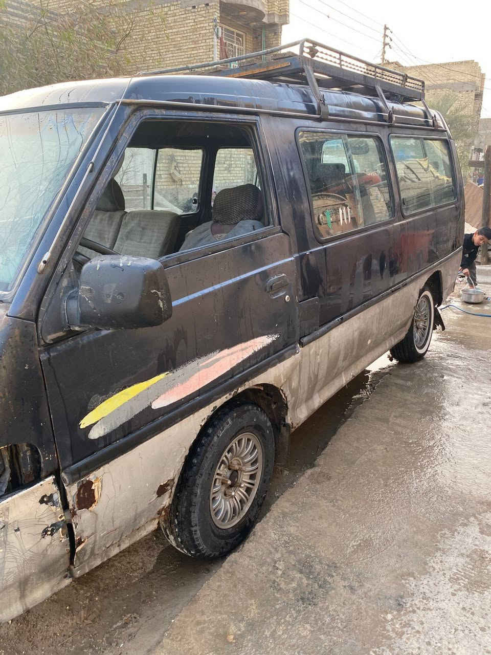 سلام عليكم كيه هونداموديل 1993 للبيع محرك ونجي مكفول سياره جاهزه للشغل ما ناقصه شي سعره 25 وبيه مجال مكانه بغداد حي اور ***********
