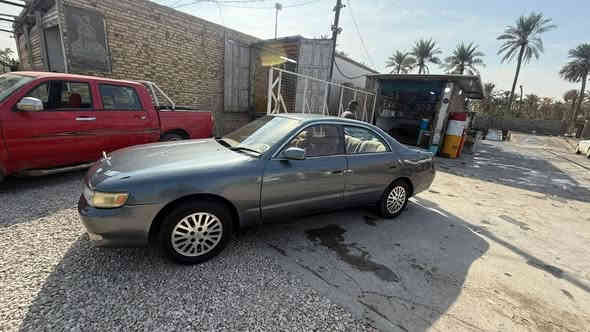 شيزر موديل ١٩٩٢ رقم نجف انكليزي بسم اخوي السياره هزه جديده احنه قبل شهر داورناها السياره  سياره عظمته نظيفة دوشمه جديد كير حلوه كهربائيه جديد السياره تعبانين عليه بس المحرك صار بي صوت براص
السعر ٥٠ وبيه مجال رقم صاحب السيارة ***********
