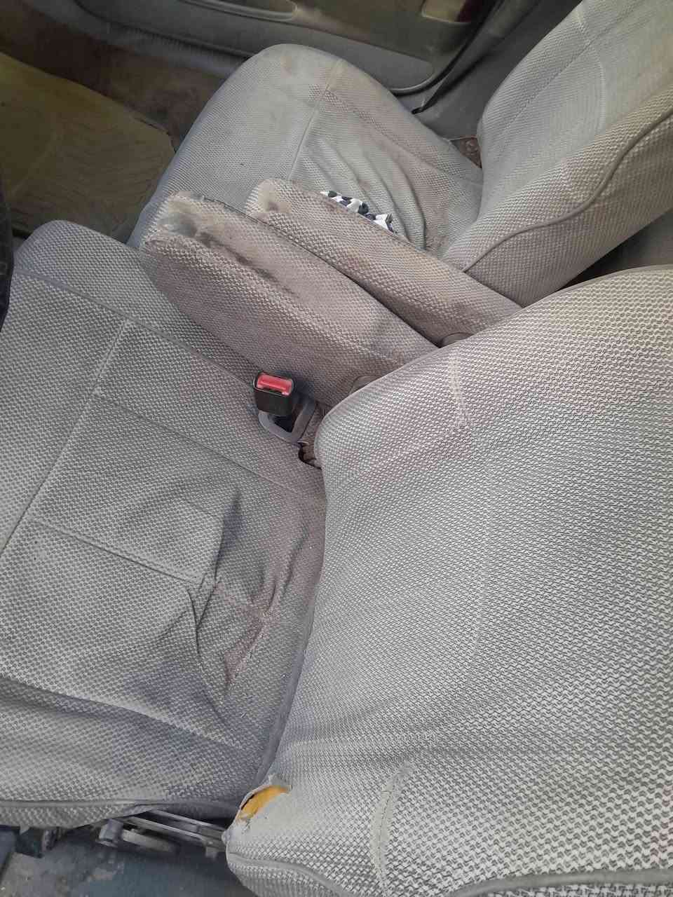 السلام عليكم سياره فورت امريكي مديل 1995 محرك 1600رقم كربلاء مكان بابل الشوملي سعر 15وبيهه مجال بصيط سنويه صاقطه وليريدهه بي خير ويدلل ستفسار عل رقم ***********
