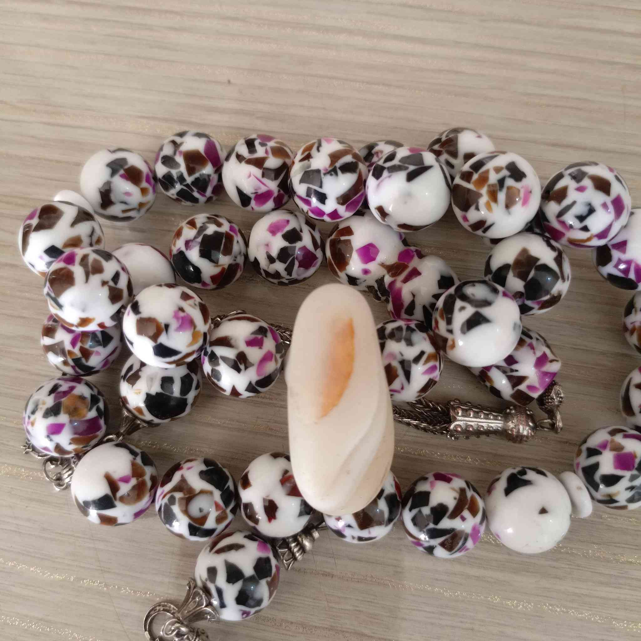 حجر عقيق جزع مميز قديم فوائد الحجر درار حليب المرضع وتحصين من مردة وكيد شياطين ورده عن الامام على ع اسلام وبيه فوائد كثير المراسله خاص سعر الحجر 100


**إذا كنت صاحب هذا الإعلان وتريد حذفه لأي سبب، رجاءا أرسل رسالة إلى الدعم الفني**