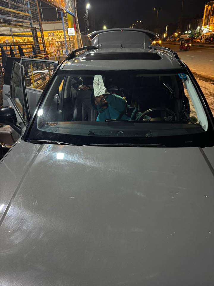 السلام عليكم سياره سنتافيا للبيع موديل ٢٤ محرك ٢٥٠٠ توربو  فول مواصفات وارد امريكي  ماشيه ٢٠ الف ميل الاستفسار او الاتصال ع ***********
