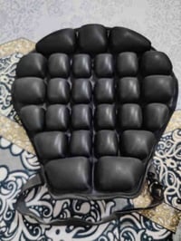 مقعد دراجه الصلي النفخ مو  وياه بمم  سبب بيعتهن بطلت من شغل دراجه مكان...