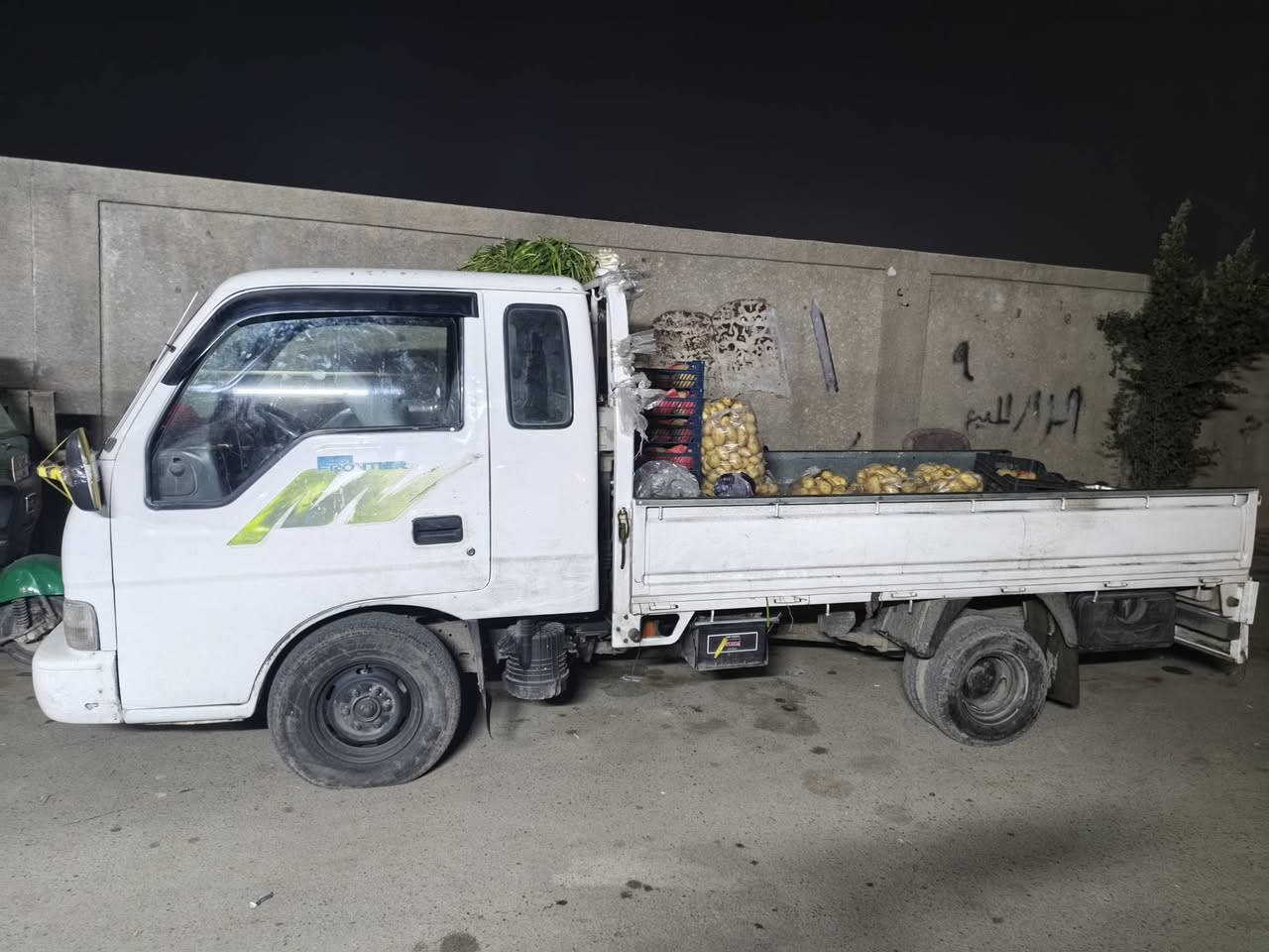 سلام وعليكم كيا فونتيرة البيع رقم بغداد موديل 2000سيارة جاهز كير مكينه شاصي اكسل  مكفول كفالة عامة فقط كشر مصبوغ الجمالية علوان بغداد مدينه صدر قطع واحد رقم***********سعر66وبيه مجال الشراي
