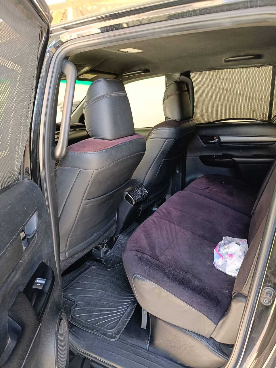 السلام عليكم تويوتا هايلوكس ادفنجر 2021 كويتي لون اسود رقم اربيل جديد ماشيه 94 الف Km 
العنوان الانبار الرمادي 
اللاستفسار ***********
السعر 34 الف دولار
