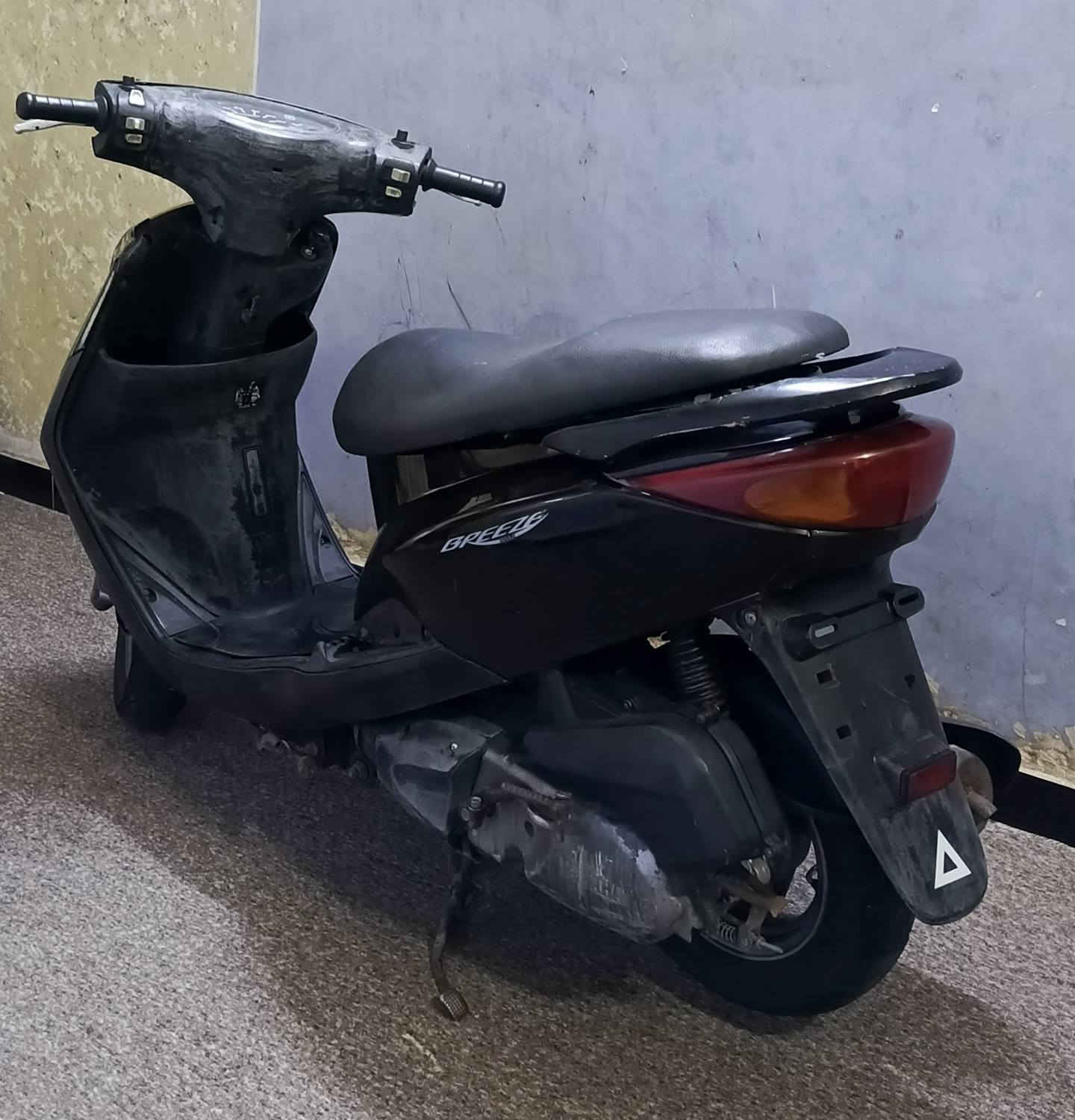 بريز ياباني لبيع سلف هندر مكينه حلوه مكفولة من كلشي دشبول كيلو متر بازين سرعة شغال كهرباء كلها شغاله اوراق بيها سعر 550 العنوان بغداد هاتف***********
