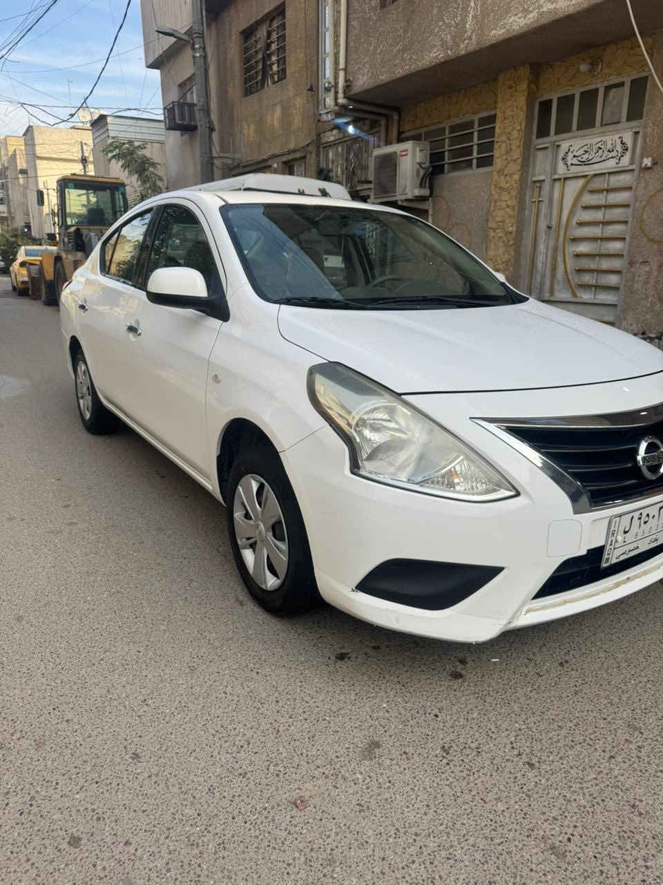 سلام عليكم عندي سني هندي موديل  20 ماشيه 80 مكفوله كفاله عامه رقم بغداد مكاني بغداد الكرخ رقم تلفون *********** دوشمه عام وبسمي السياره
