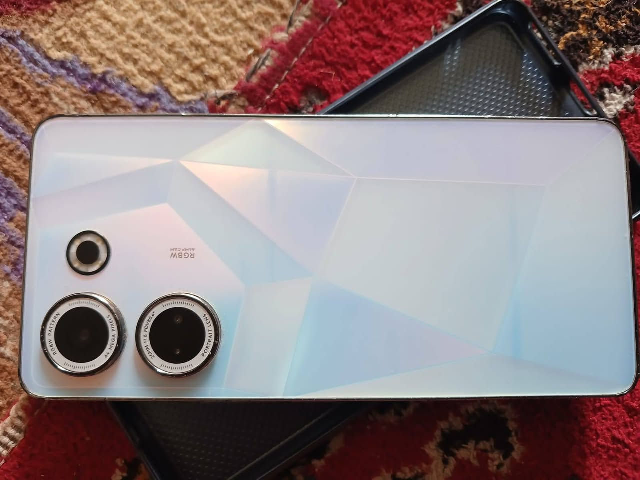 السلام عليكم جهاز TECNO CAMON 20 Pro مكفول من تصليح بوبجي فريم 60 ذاكره 256عشوايه 16 بصمه ب شاشه شاشه امولد بدون غراض سعر ١٤٥  بي شخوط قليله  مراوس يرهم *********** مكاني بغداد المشتل أو الزعفرانية
