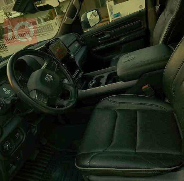 سبورت موديل ٢٢ ماشية ١٨ الف  جاملغ سايق صبغ .. ارباك بلادي .. بدون  حادث بجم   بدون دواخل  موصفات  ..شاشة تسلا .. كشت تدفئة تبريد 4×4 الى الخ 
***********
