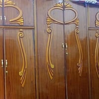 غرفة طابقين • ٦ أبواب • كربلاء شبانات