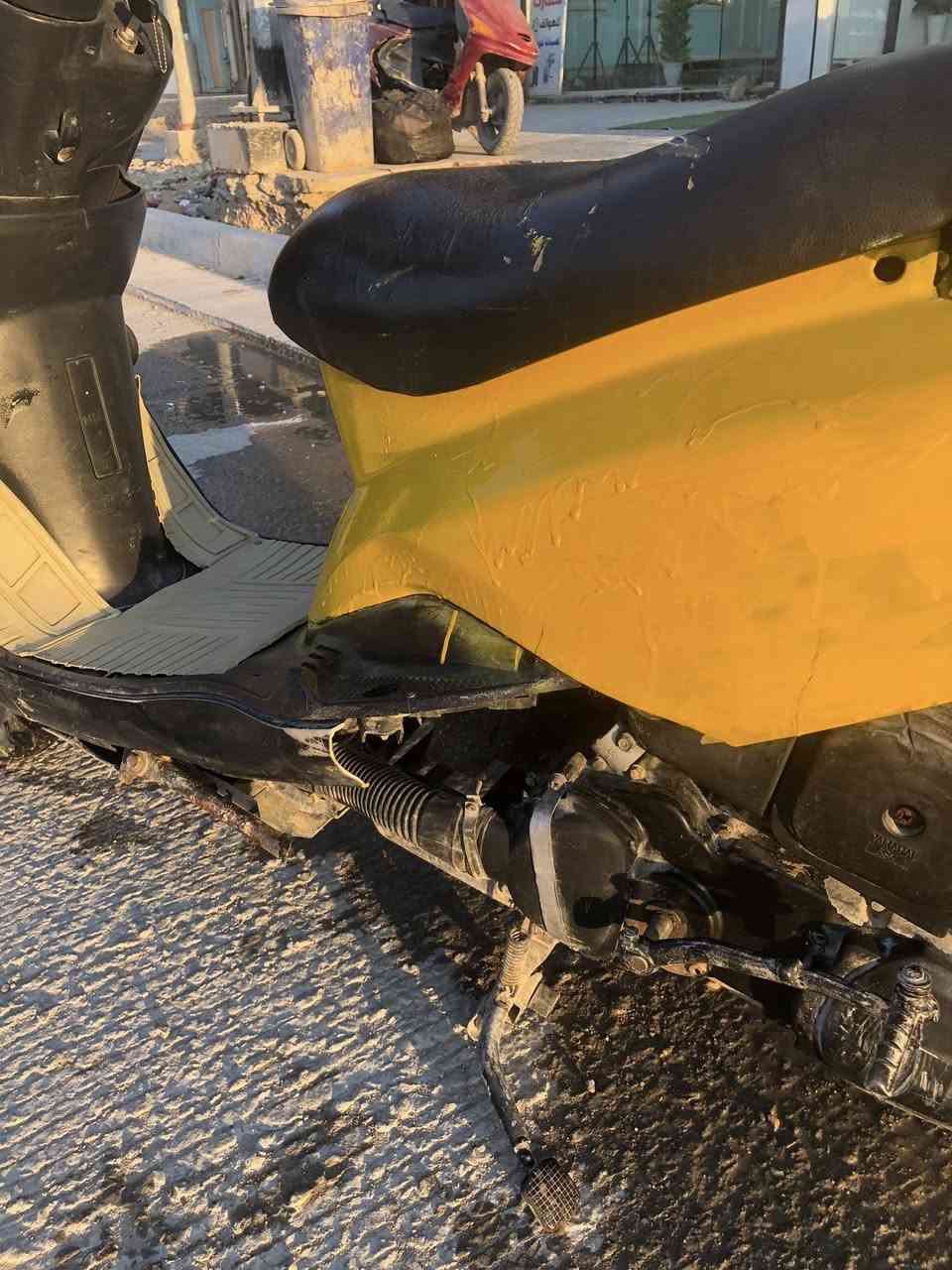 دراجة بريز  دراجة كاملة من كلشي ونظيفة اروح بيهه لغشلي وارجع
مكينة فول ونظافة مثل ماتشوفون كهربائيات كاملة من كلشي بك لايت تجي تفحص 
٣٥٠ وبيهه مجال 
حلة شارع المهندسين


**إذا كنت صاحب هذا الإعلان وتريد حذفه لأي سبب، رجاءا أرسل رسالة إلى الدعم الفني**