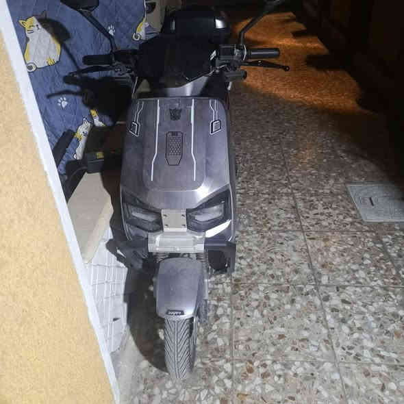 للبيع دراجة شحن 6 بطاريات موديل 2023 السعر ٧٠٠ الف
مكاني بغداد البياع ***********
