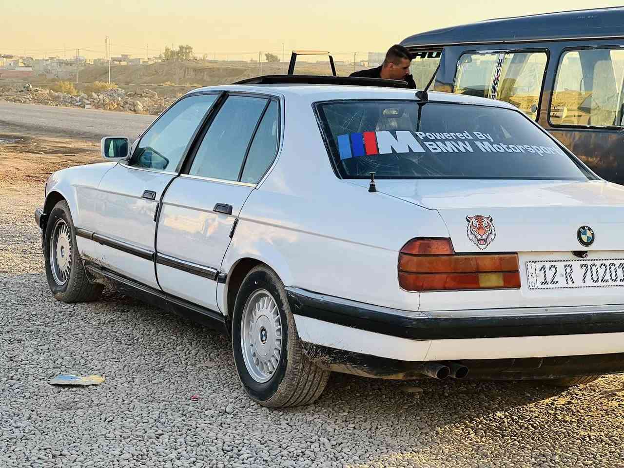 السلام عليكم بي ام 735
كير ومحرك شرط صدر طخم تاير رقم نينوى دولي شرط التحويل بدون ضرر قطعتين صبغ بيها وضع شركه السياره موديل 1988 ترهم مراوس أو بيع مكان السياره 

جنوب الموصل كياره السعر 43 وبيها مجال

 ***********
