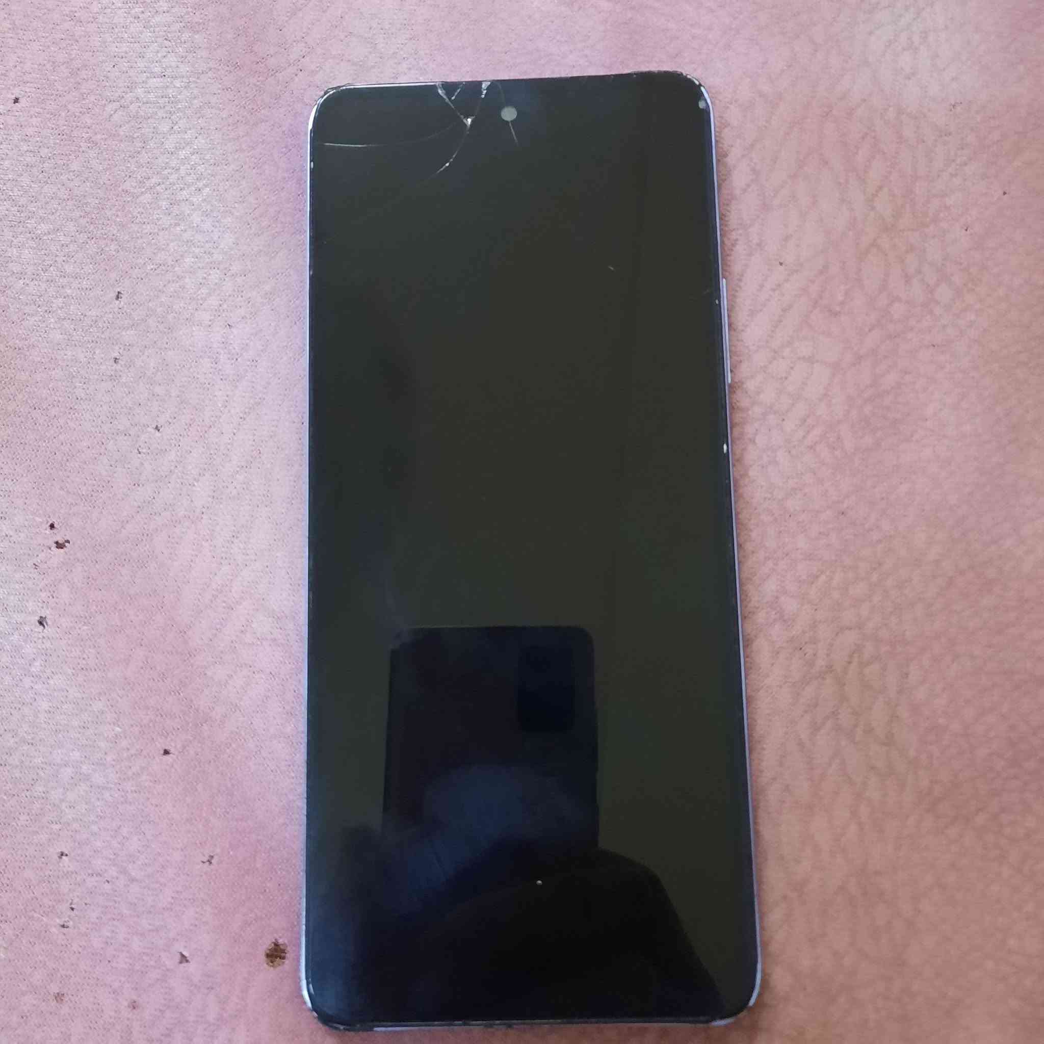 انفنكس مساحة ١٠٠ جيجا 
مبدل بشاشة أصلية فقط 
السعر ٥٥ الف قفل 
توصيل في داخل بسماية فقط (توصيل مجاني )


**إذا كنت صاحب هذا الإعلان وتريد حذفه لأي سبب، رجاءا أرسل رسالة إلى الدعم الفني**