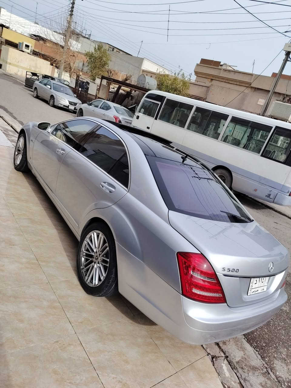 مارسیدیس s مە کینە 500  v8قە بات قە بات مواسە فات مودیل 2008
سیارە کە فول فول مواسە فاتە سیارە کە رە قە م بە غدا سە نە وی بلاستیک دوو بارجەسبوغی هە یە بی لیدراوە سیارە کە بیش و بشتی کە بسە بی شوختو قە ب و قوبە تا بلی خاوینە بە جدی مالی دوستە بە شە رتی گیرو مە کینەو تە بریدو  تە قە و رە قە و کارە بای دەیفروشم دینار مسروفی تیدا نییە  سیارە کە بانورامە یە ناو فی ئایبییە گوشین هیتە ری سارد و گە رم گوشین خە زن گوشین کارەبای  گوشینە کانی دواوە شی هیتەری سارد گە رمە کارە بای وە خە زنە دە بل گیرە بیشو بشت عە ساسە وە رادارە وە  تاخم بە ردەبیلادە 
نە ینوک کارە بای هیتە ر شە فتە هە ر جوار تە کە ر هە وای  بە شە ر سیارە کە زور خاوینە بە جدی مالی دوستە کامل مسروف  کراو جوار تایو ویلی نوی خراوتە زیر لایتە کانی ئیل ئیدی و بە رزو نیوی ئە بیت 
شوین هە ولیر 
ز.م
***********
سحر ۹٥ مجال

