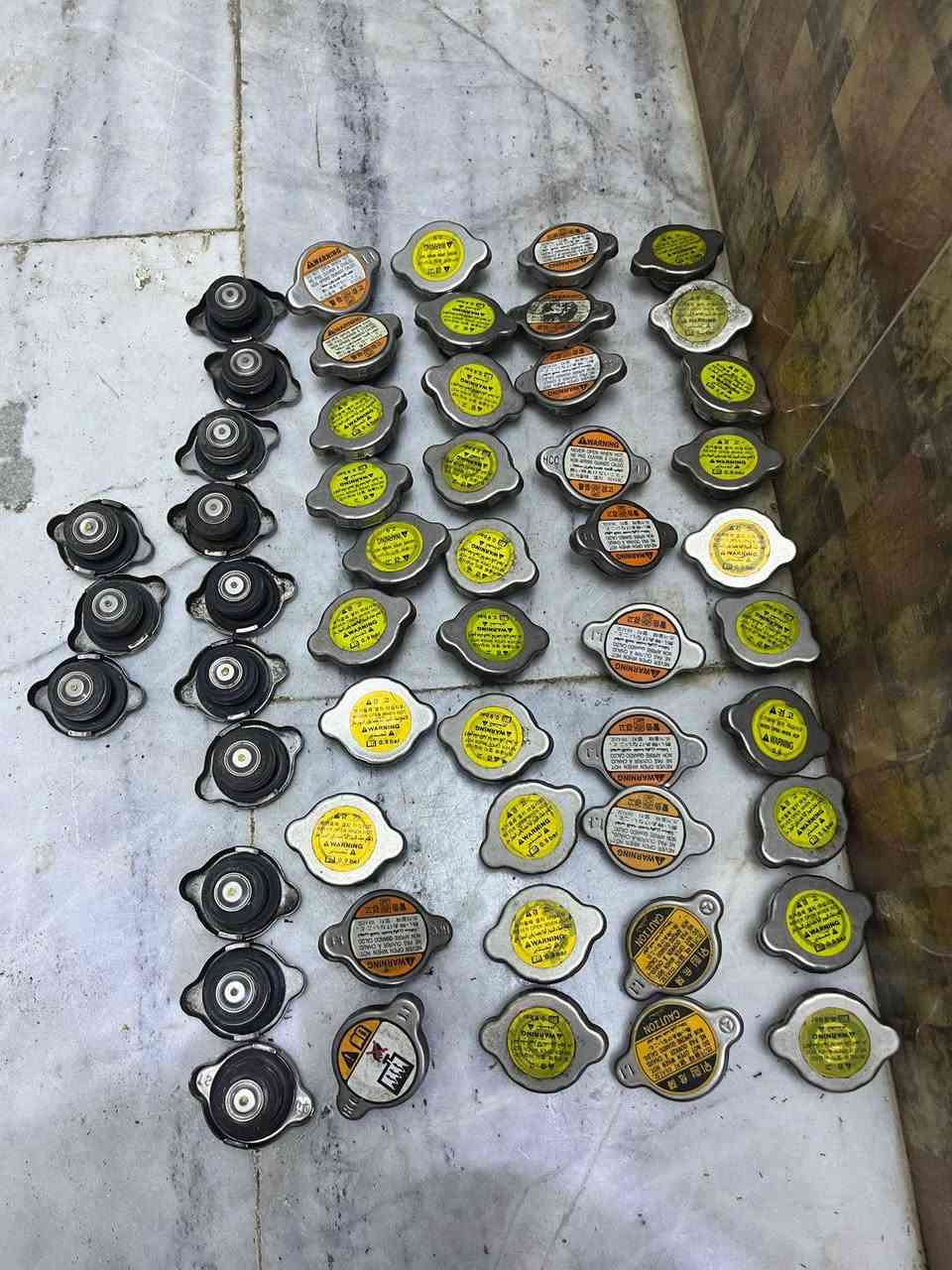 عرض ب 5 الف
متوفر توصيل 
توجد كافه احتياطات 
كيا كارنز و كيا رندو 
للاستفسار التواصل 
***********
***********
