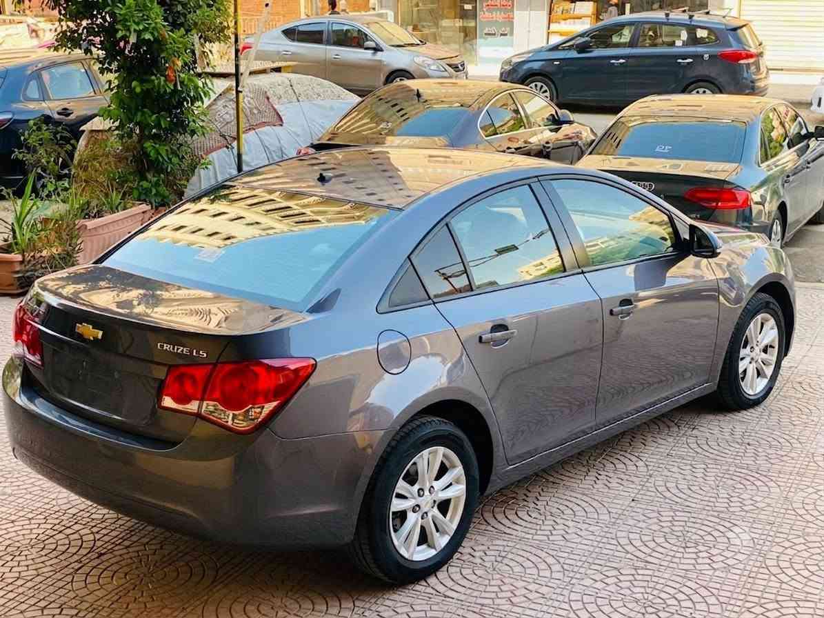 🚘 نوع السياره : شيفورليه كروز 

🚘 موديل السياره : 2014

🚘 حاله السياره : فابريكا بالكامل

🚘 عداد السيارة : 130 الف كيلو

اول مالك من الزيرو 

🚘 فئة السياره : اعلي فئه

صيانات توكيل 

🚘 مواصفات السياره :  
 أوتوماتيك  وتكييف وباور وسنتر وزجاج كهرباء و 2 ايرباج و abs و فوج لايت و شاشه وكاميرا و جنوط 
 
🚘 رخصه سنه..
🚘 متاح كاش وتقسيط باقل مقدم واسرع موافقه واقل فايده وكمان بدون مصاريف اداريه او تامين 

🚘 مكان المعاينه : مدينه نصر الحي السابع

للاستفسارات والتواصل
0️⃣1️⃣0️⃣0️⃣6️⃣2️⃣3️⃣5️⃣5️⃣6️⃣2️⃣


**إذا كنت صاحب هذا الإعلان وتريد حذفه لأي سبب، رجاءا أرسل رسالة إلى الدعم الفني**