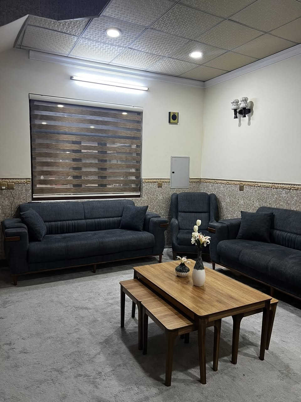 ئەو تاخمە ١٠ نەفەریە فرۆشتنی خێرایە هەر کەسێک ویستی یان نامە بنێرێت یان پەیوەندی بەوژمارەیە بکات***********
