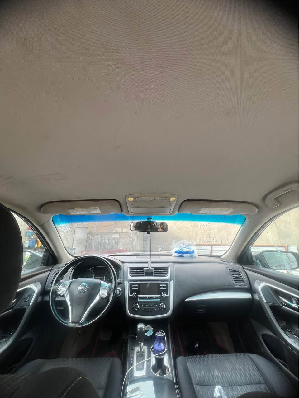 نیسان ئالتیما ٢٠١٧
رەقەم و سەنەوی تازەیە 
گێرو مەکینە بەشەرتی ١٠ وەستا 
گێرەکەی بەو شەرتەی وەک ئالتیمایەکی ٢٠٢٥ پاک بێت رۆنی گێری تازە گۆراوە رۆنی شەریکەی تێکراوە دەهەزار جارێک فلتەری بەرادیشم گۆریوە 
٨٥ مایل رۆشتوە 
تاخم پێشی تازە داگیراوە  
تایەی تازەیە 
مواسەفات S
پارچەیەک و پەلەیەک سەر بۆنیتەکەی بەبێ ناو گرتن 
تازە سێرڤسی کاملی بۆکراوە 
دەعامی بۆ دەعامی بەشەرت 
سەیارەکە هی کەسێک نەبوە خزمەتی نەکات کامل ئەشیای دەرەجەیکم تیا بەکار هێناوە 
*********** كركوك, العراق
