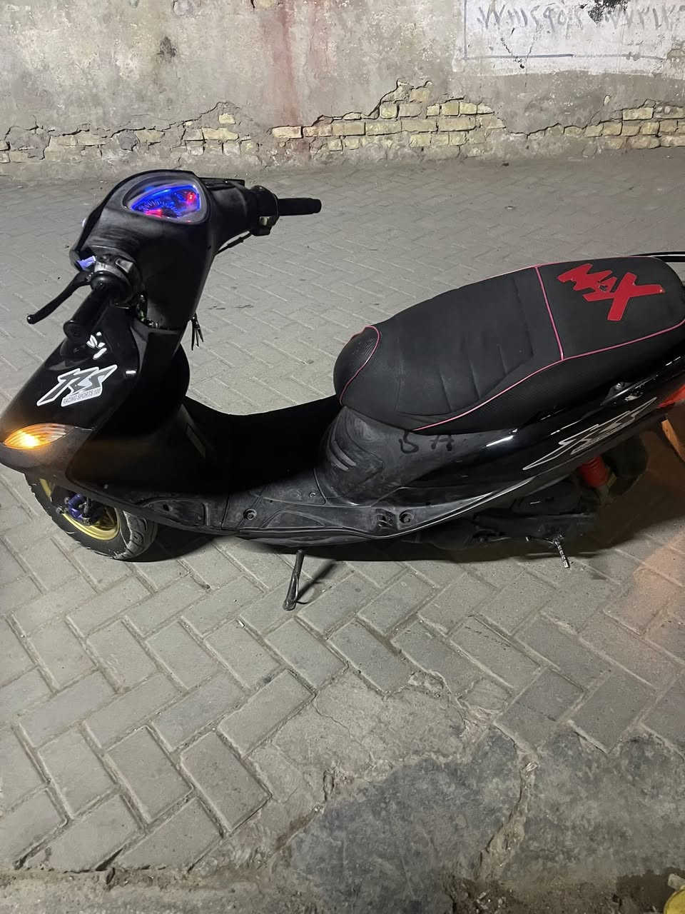 سلام عليكم ماكس عدله 120لبيع جيب وياك الف فيتر وتعال فحص مكينه برغي مامفتوح سعر 700 وبيه مجال مو شراي لايتعبني ***********
