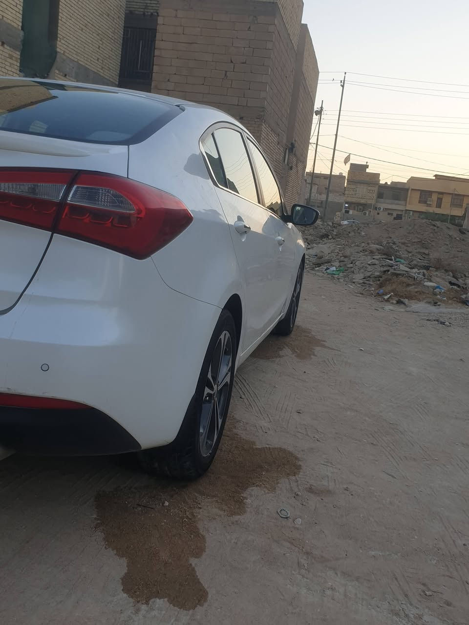 سلام عليكم بيع فقط سيراتو موديل ١٤ رقم كربلاء سنوية ٢٠٢٩ بيهة بارد جاملغ وبنيد والبنيد مفتوح لا لغد ولا شاصي مواصفات حساس خلفي امامي شفتات ستيرن خمسة ويل كب تحكمات ستيرن  مكينة خير من الله لا تنقيص ولا تبخير السعر ١٢٠ وبيهة مجال اتصل وتدلل *********** بي وتساب .
