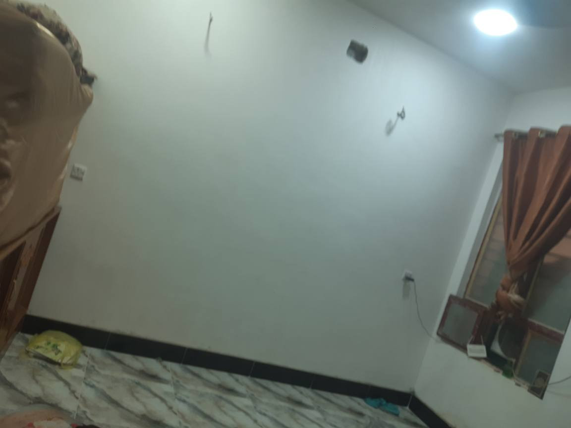 بيت ١٠٠متر زراعي للبيع بناء حديث درجه أوله جهاز للسكن غرفتين نوم موقع كلش راقي بغداد كفائات سيديه قريب سريع دوره خدمات كامله تبليط ماء كهرباء مجاري  سعر مناسب لاستفسار 
***********وتساب بغداد, العراق
