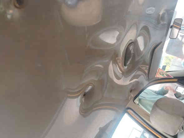 طيبه للبيع موديل ١٥ مكفوله مكينه وكير وتبريد تخم تاير خط ابيض شرط التحويل مكان سياره بغداد حي اور ام الكبر والغزلان ***********
سياره مكفوله من ضربه وصبغ جاهزه من كلشي الله شاهد مال بيت مامشتغله تكسي  36 وبيه مجال حك الجيه
