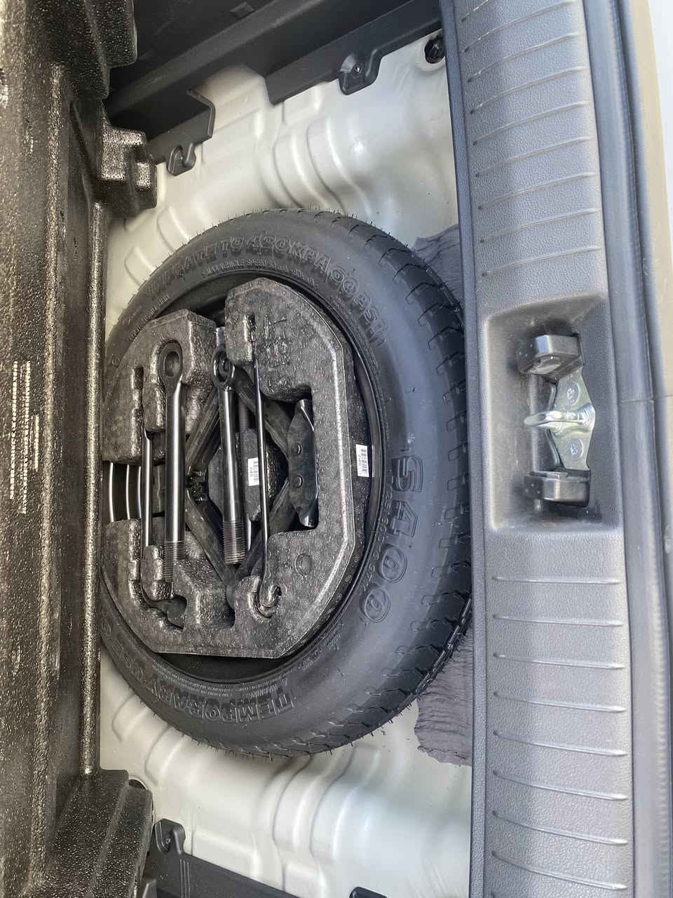 السلام عليكم كونا 2023 n line مبدل بنيد ودعامية نفس اللون
سعر 15500 يعني 155 ورقه استفسار ***********
