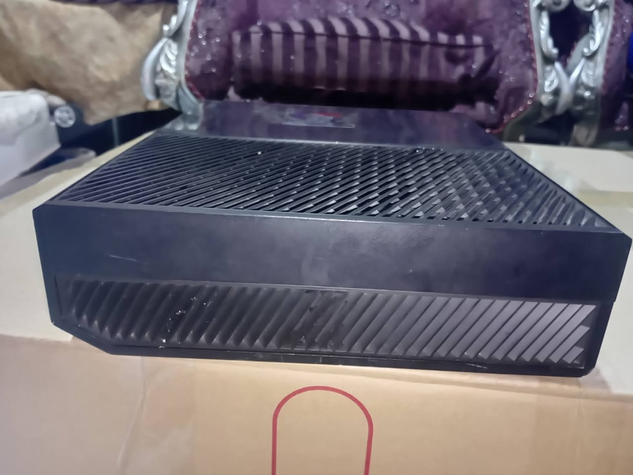 سلام عليكم
اكس بوكس وان فات للبيع مستخدم نضيف

ذاكره 500 نص تيرا

مفتوح تنضيف فقط 

ملحقاته كامله و كارتونتة الاصلية موجوده 

السعر:  100 الف 

لل استفسار او الشراء خاص او واتساب ***********
