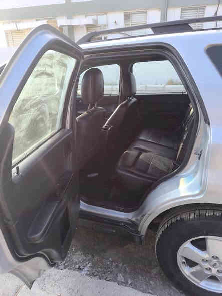 فۆرد ئیسکەیپ ٢٠١١
چوار پستۆنی تاک ئەسل                   فول مواسەفات
کوشن جڵد
کوشن کارەبایی
کوشن هیتەر
لیدی گێڕ
سڵاید
توڵی بیلادی سەقف
شەغال سویچ
دەبڵ تەبرید
ئاوێنە کارەبایی
جام کارەبا و زۆر مواسەفاتی جوانی دیکە
چوار تایەی لۆکی لەژێرە
سەنەوی تا مانگی ٦ ی  ٢٠٢٨  تازەیە.
سێ پارچەی بۆیاخە                       بۆ زانیاریی زیاتر *********** یان ***********                                 شوێن / شاری ڕانیە                      نرخی ١١٠ گەڵا و مامەڵە.
