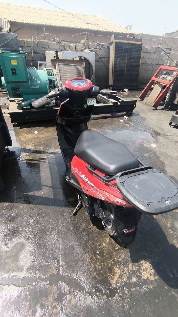 ماطور فول مواصفات ساسوكي ايدريس 120
قوى المحرك 125
ما بي صوت اخرس 
اذا ما 120 تعال رجعو 
***********بي واتس 
سعر 15بي مجال للطيبين
