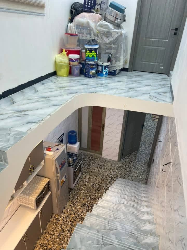 للبيع بيت طابو ملك صرف بغداد ابوغريب المنسية المربع الذهبي خلف جامع ابوغريب الكبير

 المساحة ٨٤م الواجه مميزه(١١) م اله ١٧ سم النزال (٨)م اله٢٢سم

البيت يحتوي غرفة جوة+غرفة فوك يعني غرفتين +واكو مجال تبني غرفة الثالثة +ستقبال كبيرة البيت مدخلين +ثالث حمامات + منور+ مطبخ 
البيت شغله درجه اولى امانة الله العمال طلعو منه قبل شهر نزلت من سعر بسبب ضروف للبيع

السعر(١١٣) ماكو هيج سعر الله شاهد 
للتواصل واتساب ***********
