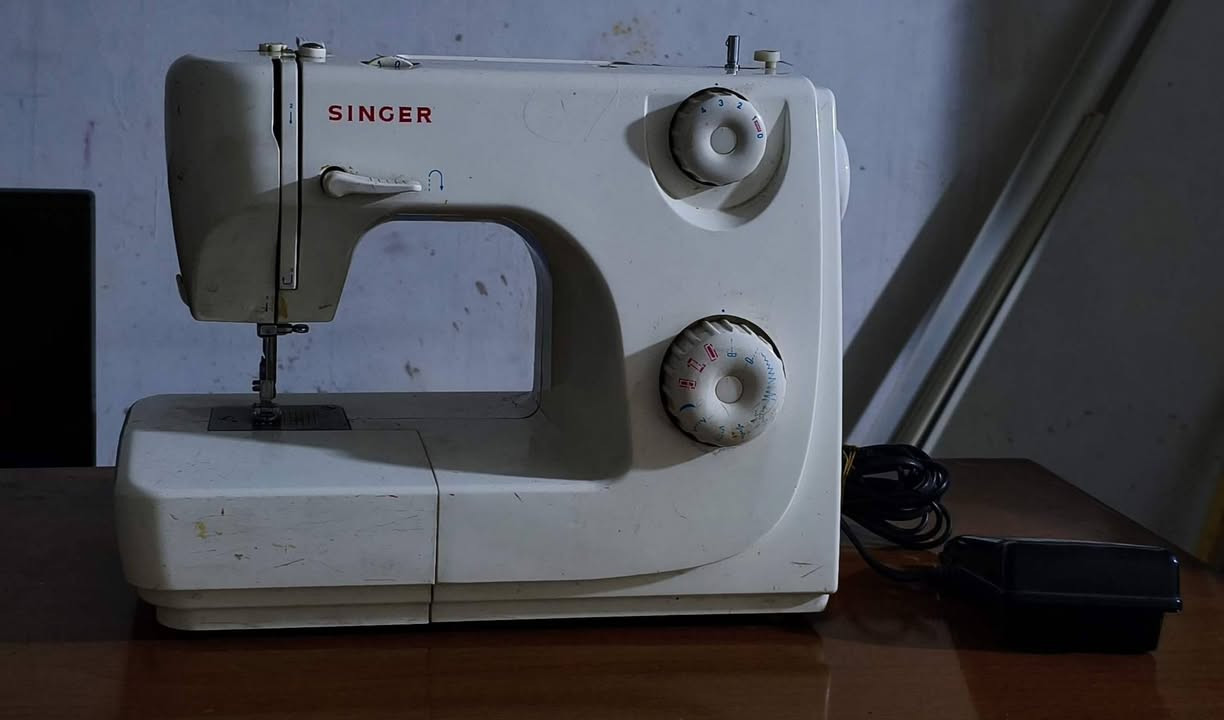 السلام عليكم
غراض منزل مستعملة للبيع 
للاستفسار والتواصل يوجد واتساب: ***********
