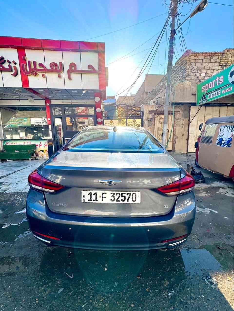 جينيسيس g80 2015 
السيارة جاهزة ما بيها نقص 
وارد امريكي خمس قطع صبغ 
محرك : 6 سلندر 
رقم بغداد مشروع وطني ب اسمي 
للاستفسار الاتصال :  . *********** عمارة, ميسان
