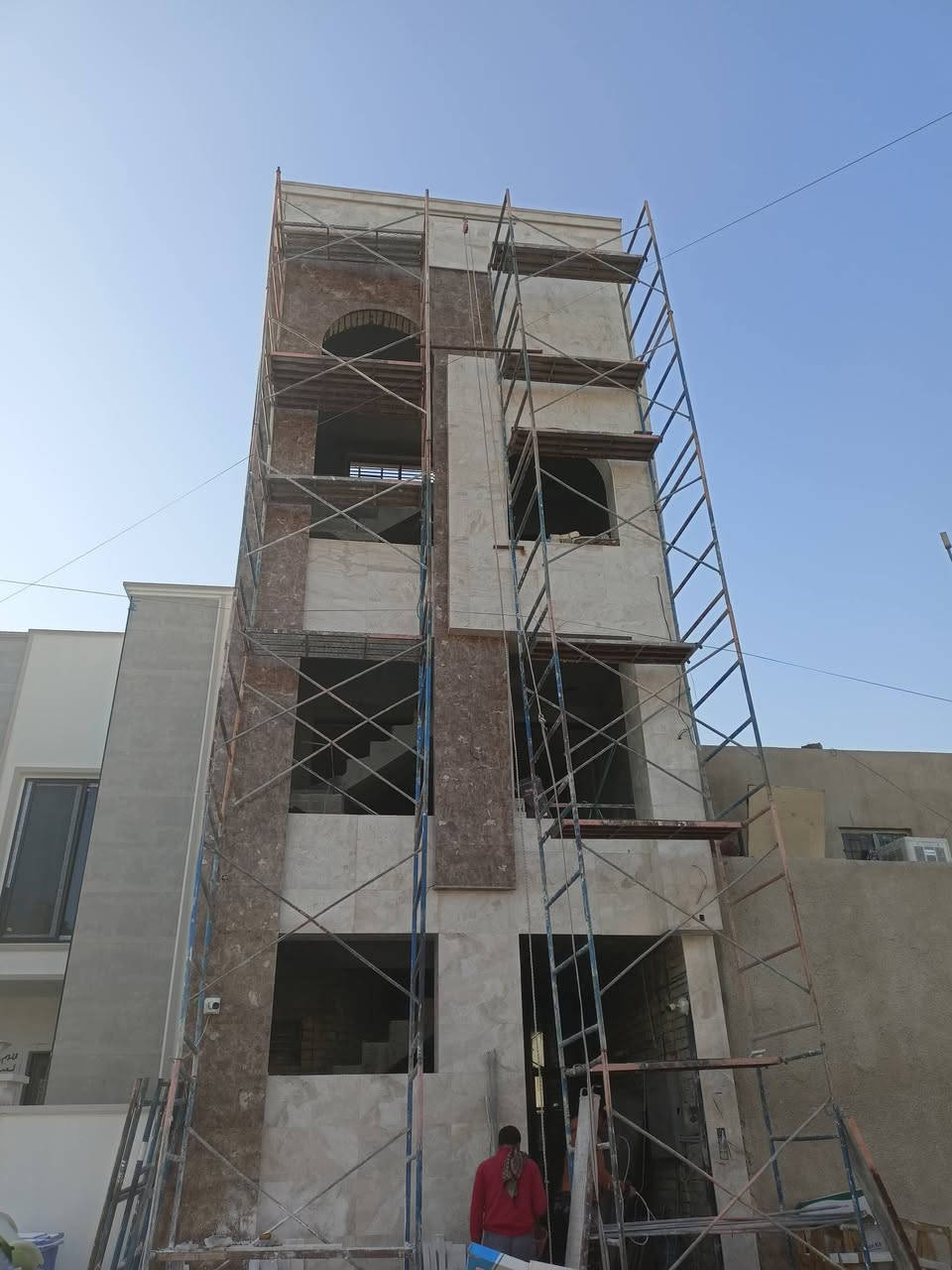 زيادللمرمر تغليف الواجهات والبنايات العمل بدقه عاليه طريقة العمل لحيم مكانيكي وتتريس خبط وبيارسي وتثبيت ردبول واتس ‏‪0777 412 1465‬‏
