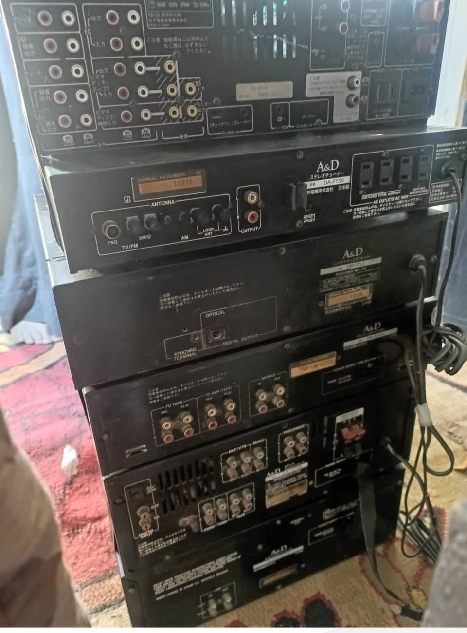 مسجل ياباني ست طوابق عاطل سعره 50 مع التوصيل للاستفسار على الرقم ***********
