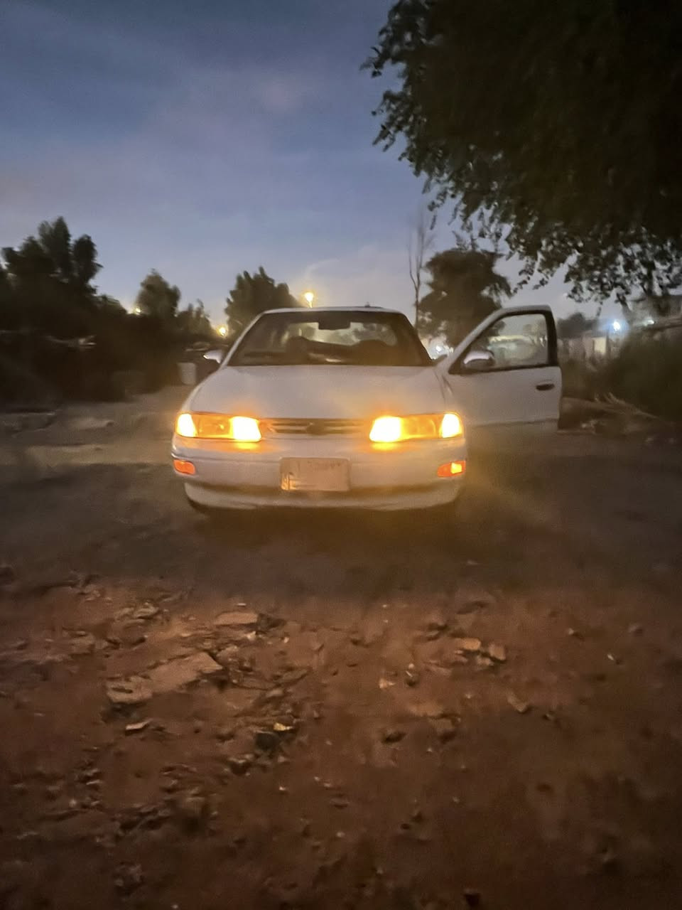 السلام عليكم شباب 
سياره سيفه اللبيع موديل 96سياره رقم بابل جاهزه الآخير 
تايرات جدد ماعده واحد بيهن تعبان يعني مو تخم 
بيها خياسات بس بل دوسه ومكان السبير هم بي خياس 
مكينه بيها بخار اول ماشتغل
كير كفاله تراي خير من الله 
سياره مال جناي 
ويرادله مشط مشطها تعبان
سنويه صاقطه تحويل مباشر 

الاستفسار اتصال 
***********
