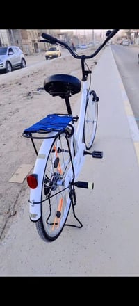 مديل ٢٢ • ابيض • بيدي