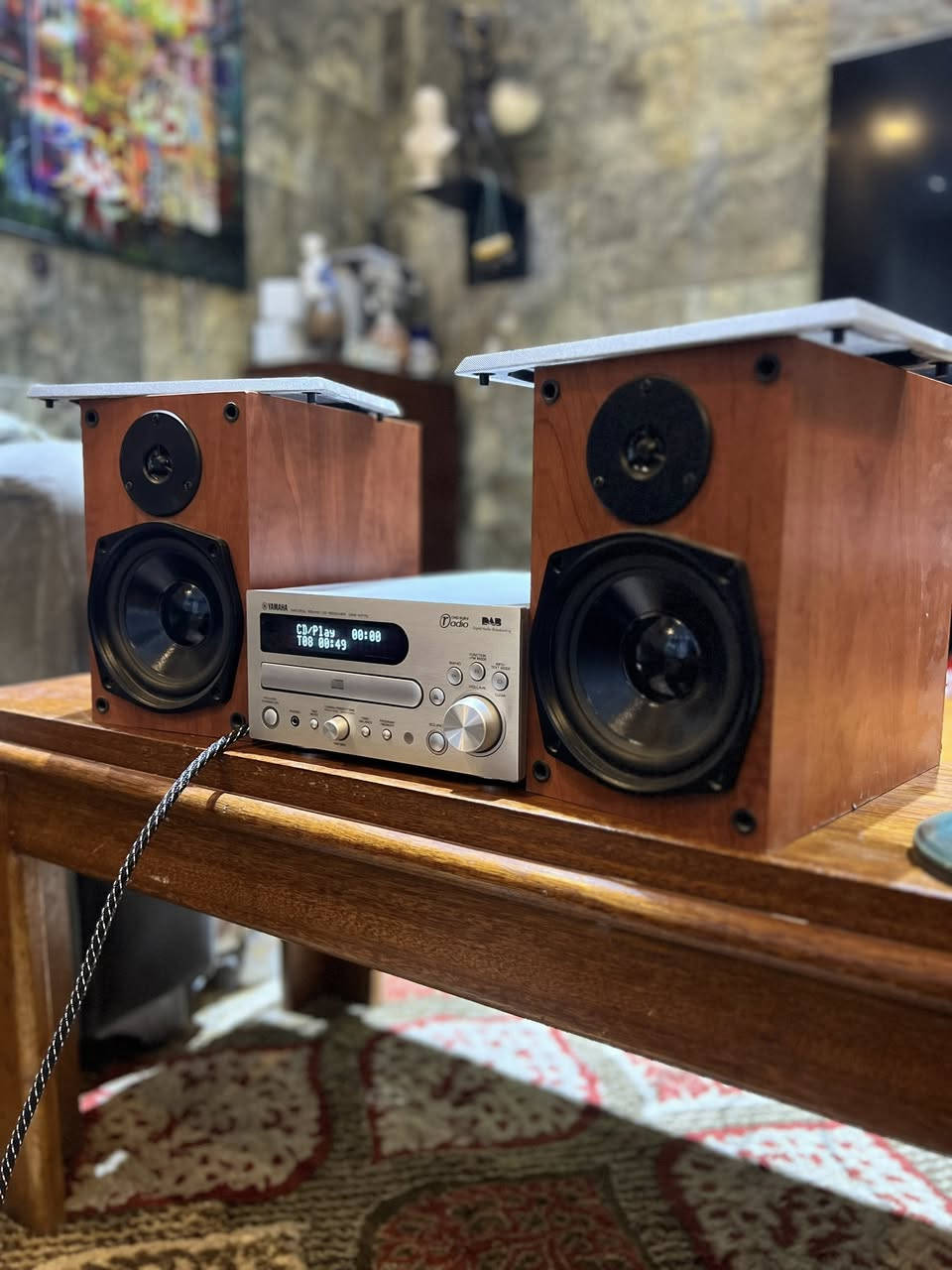 امبالي فاير ياماه مع سيدي منه وبي مع سماعات جديدي نضافتهن 100/100 كهرباء 220 صوت خبل تكدر تربطله سبوفر كهربائي 75 واط حقيقي وسماعات 40 واط حقيقي مكاني بغداد توصيل موجود ***********
