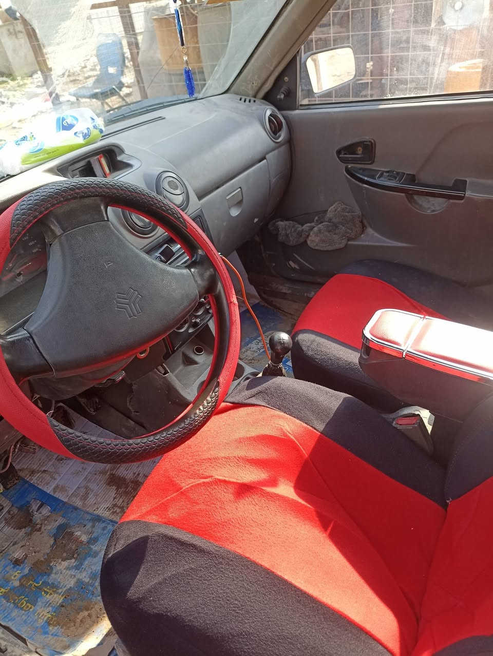 سايبه موديل 12سياره جاهزه ونضيفه كفاله كير ومحرك ***********سعره 25
