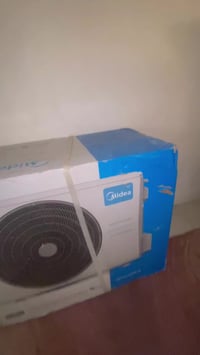 سبلت طن ونص متروك بعدة مامفتوحmideaالسعر 450 رقمي07814529124