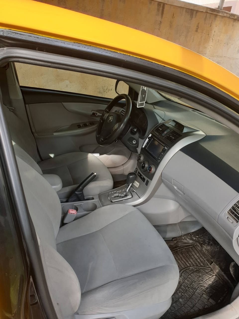 السلام عليكم
للبيع او امراوس خصوصي 
كورلا 2013
تبديل قطعه وحده جاملخ امامي طرف ايسر 
بدون دواخل شواصي تكم قمار كفاله 
محرك +كير ممتاز بدون عيب 
السعر 125وبي مجال. ***********
