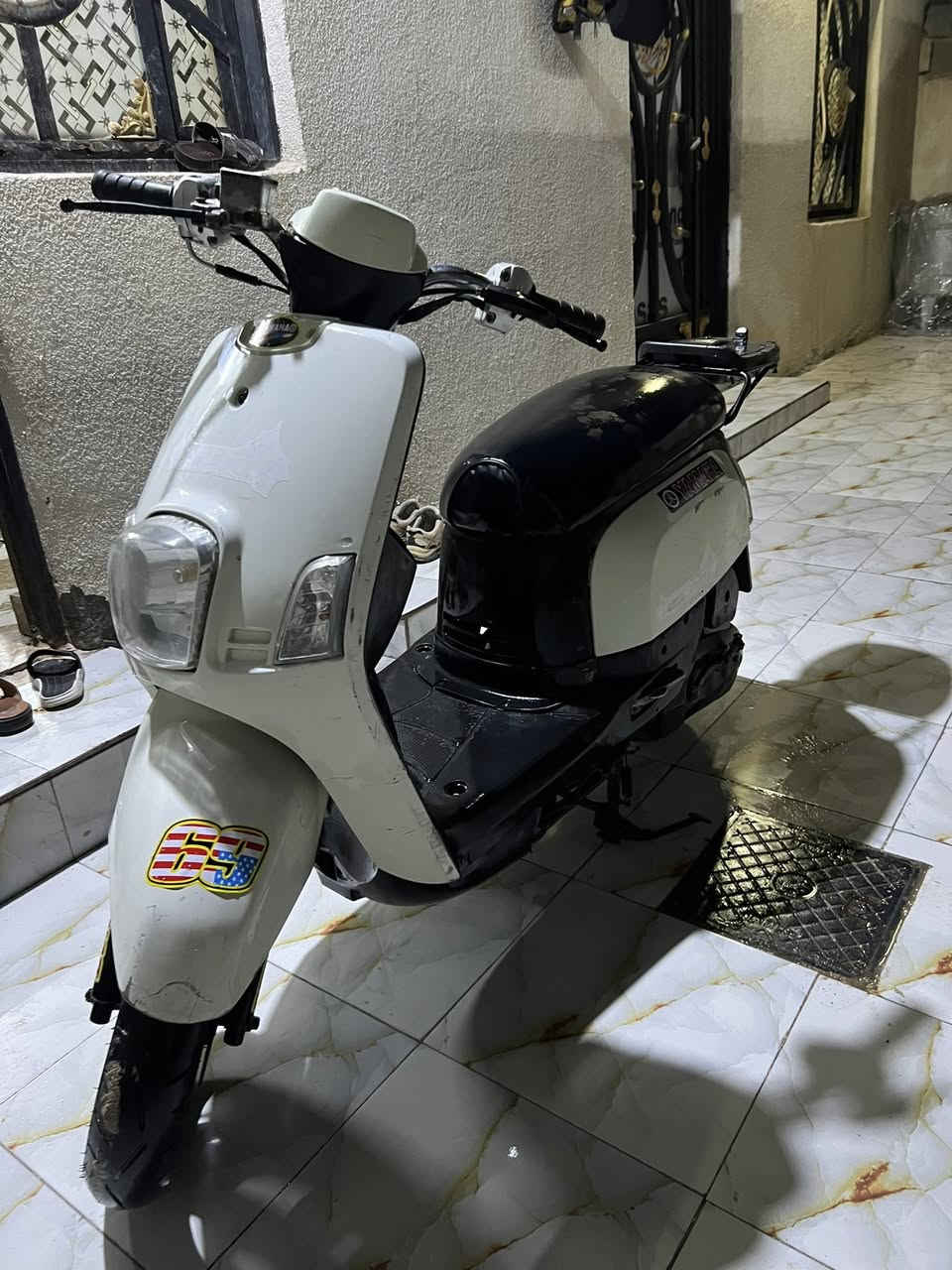 ماكس بوليسي 120 كابريتا الدراجه بلاديه من الطول للطول نكره سلف هندر اشاير هورن لايتات كلشي شغال كفرات بلادي ختم واحد مابيها نقص شلعه ومعدل تاكل الكاع اكل ماصار شهرين من نازله من الرمبه مكاني ابو الخصيب سعرها 950 وبيها مجال ***********
