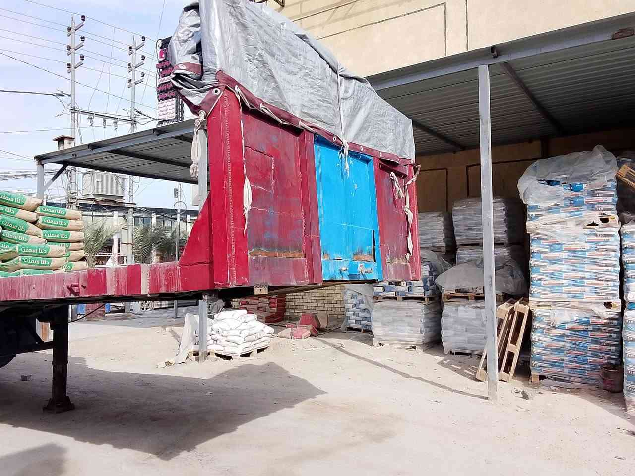 سلام عليكم عربانه فلات اوربيه 3دناكير 2مزوج واحد حرفش عربانه محدده جتف وحصيره جكر تايرات نص عمر سعر 42بيه مجال مكانه كربلاء ***********
