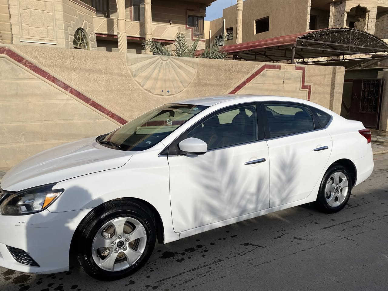 السلام عليكم للبيع نيسان سنترا2019 وارد أمريكي ويل كب تحكم ستيرن شاشة لمس تبريد🥶ثلج + تدفئة ماشيا 110ميل المكان قطعة واحدة فقط الباقي كلو مكفول شرط ( صلاح الدين _ تكريت ) السعر 115 
الرقم ***********
***********
