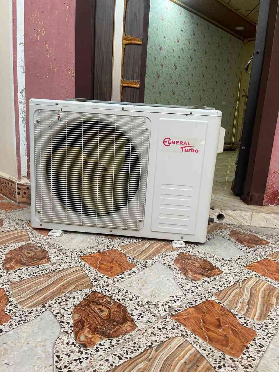سلام عليكم سبالت للبيع عامودي ٣طن وجداري ٢طن شرط الشغل نضاف مكاني واسطي ***********
