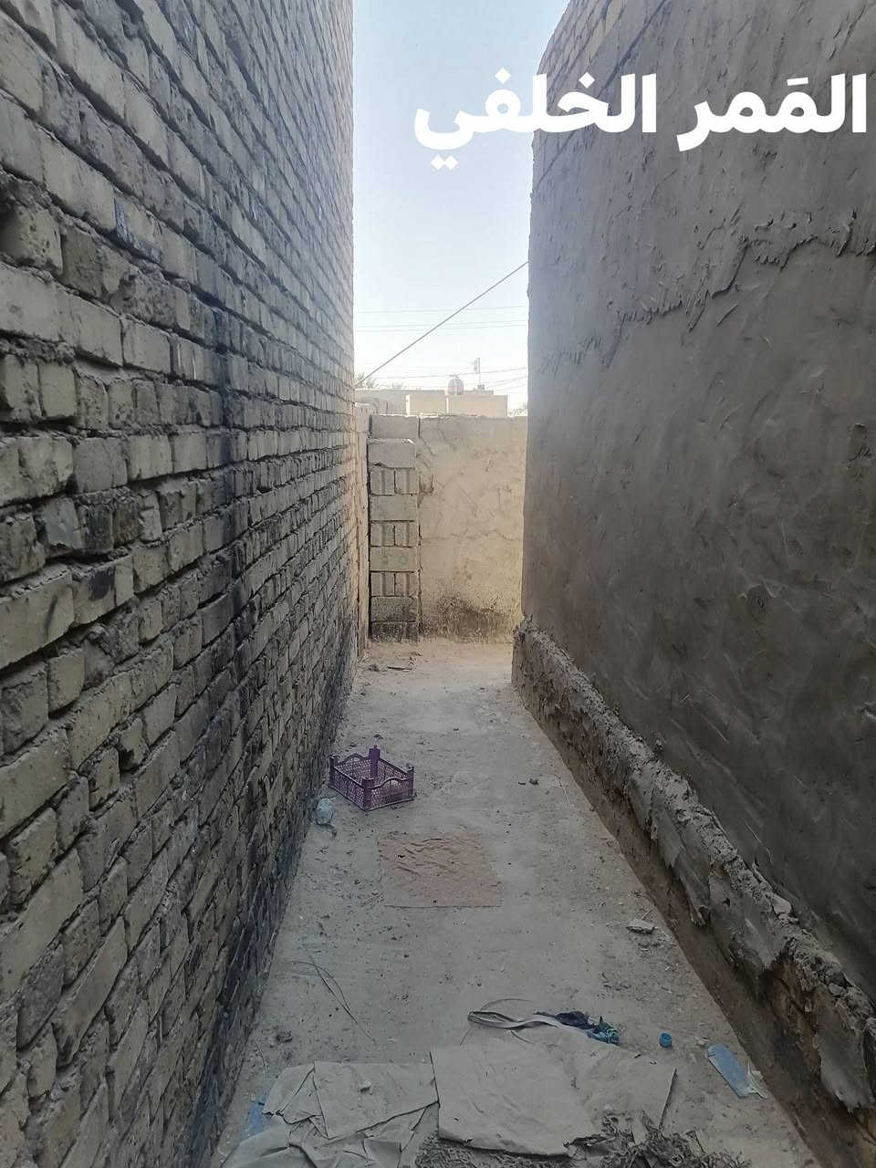 بيت للبيع زراعي المساحه 140  بي غرفه واستقبال وصاله ومطبخ ومغاسل خارجيه ماي وكهرباء جاهز وقريب على الشارع الموقع الدغاره قرب (مشروع ماء الويرسي) خلف ملعب السمبله (السعر35)   للاستفسار ***********
